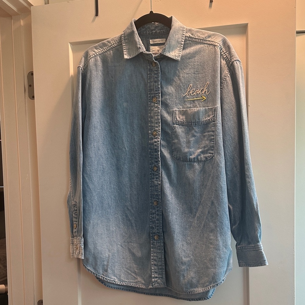American Eagle Outfitters Light Blue Denim Blouse with Palm Tree Embroidery - Picture 2 of 10